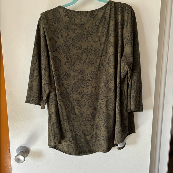 Women’s 2X liquid knit pullover t shirt - Picture 5 of 5